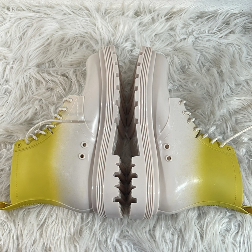 MELISSA Coturno Boots Beige & Yellow Scented Rain Boots Size 9 VEGAN NEW - Picture 9 of 16